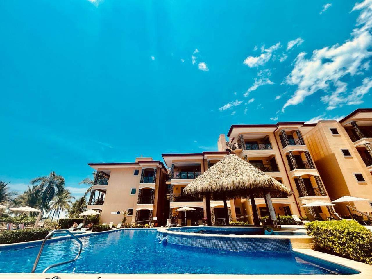 Apartamento De Lujo Las 3 Gotas Jaco, Frente Al Mar Con Vista A La Playa Exterior photo